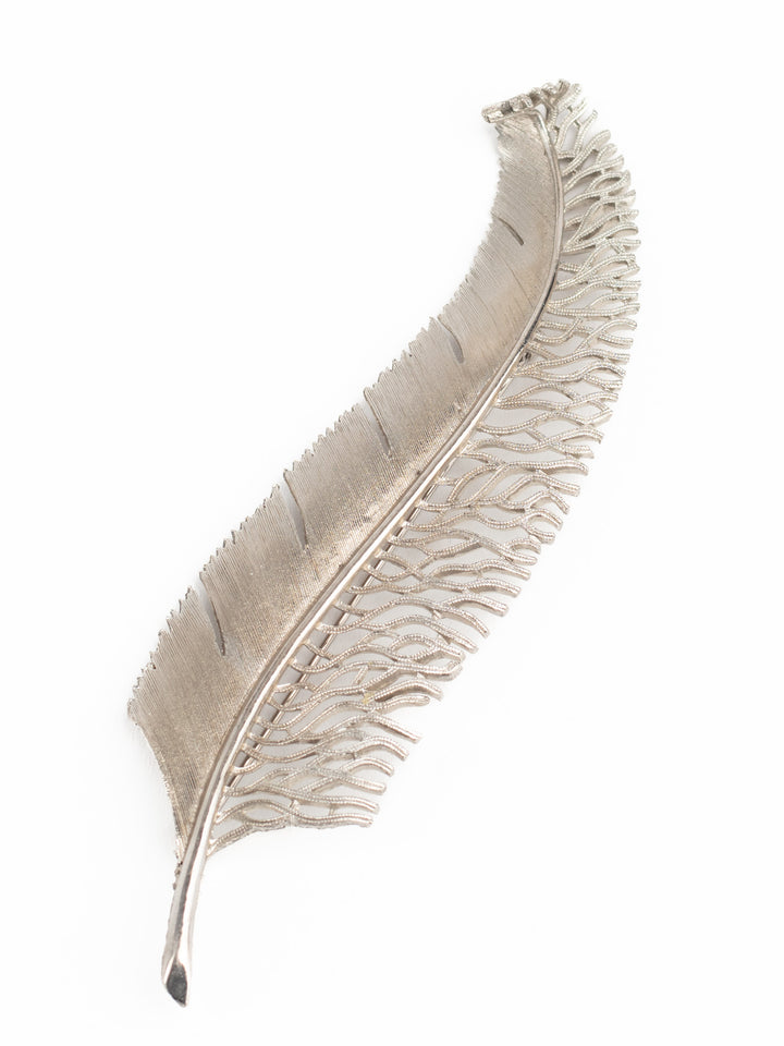 Vintage 80s Silver-Tone Feather Brooch with Nature-Inspired Leaf Design