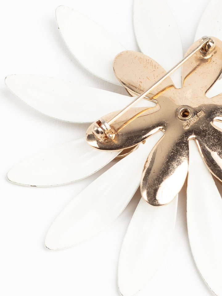 Vintage 60s White Enamel Daisy Brooch with Gold-Tone Accents