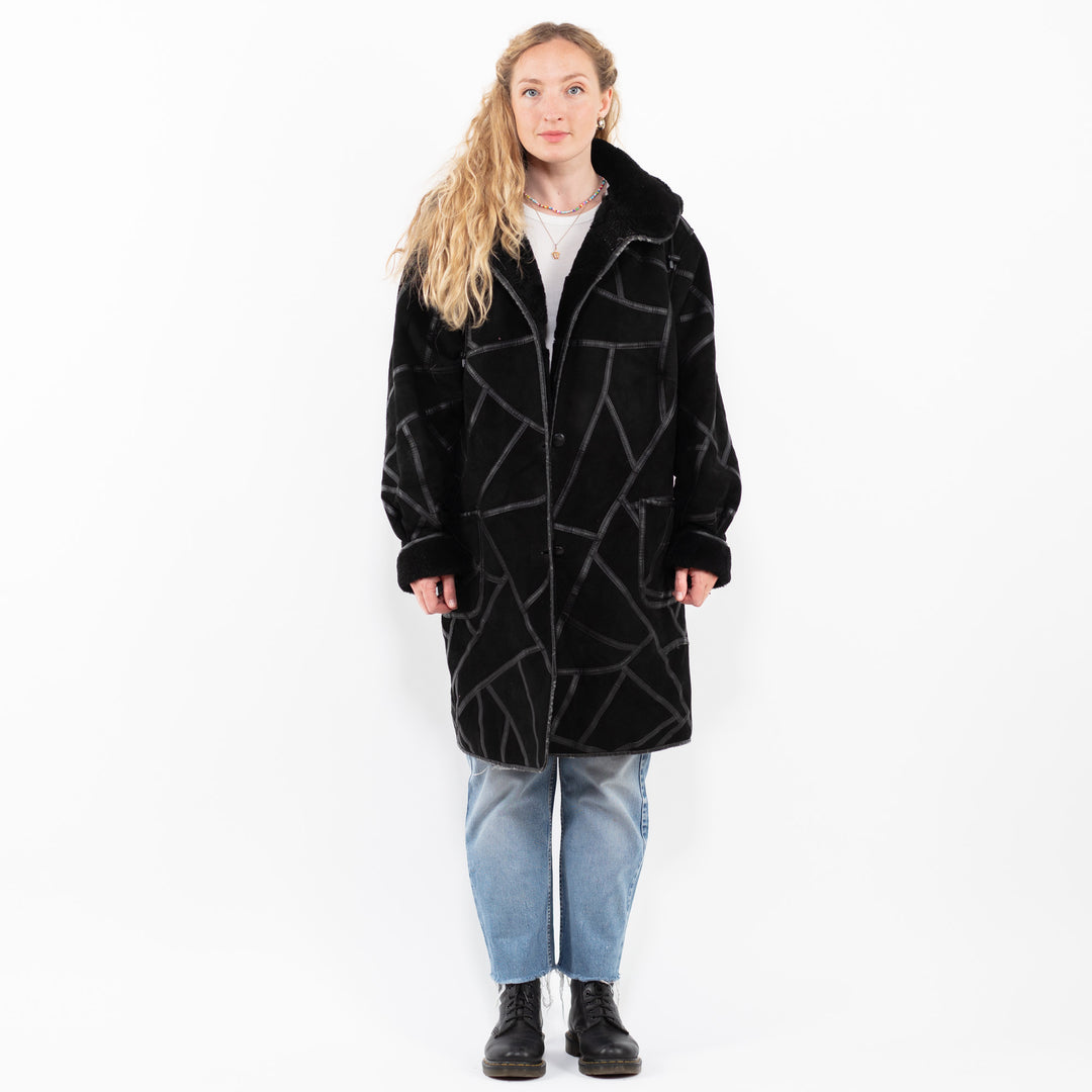 Vintage 90's Women Sheepskin Coat in BlackA0240