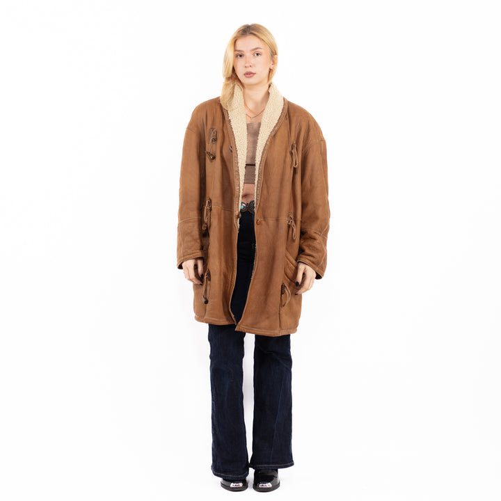 Vintage 90's Women Oversized Sheepskin Coat in Brown