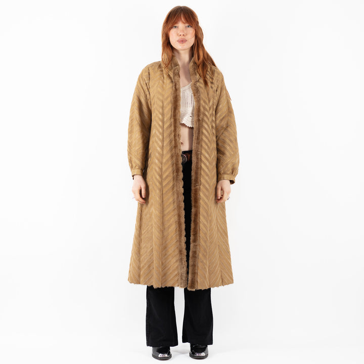 Vintage 80's Women Sheepskin Coat in BeigeV9748
