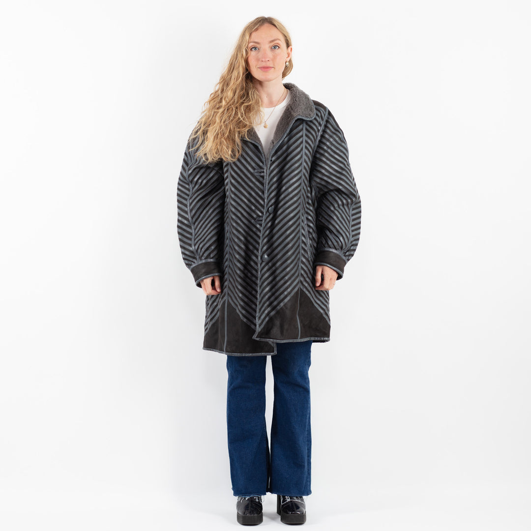 Vintage 80's Women Sheepskin Coat in GrayV9851