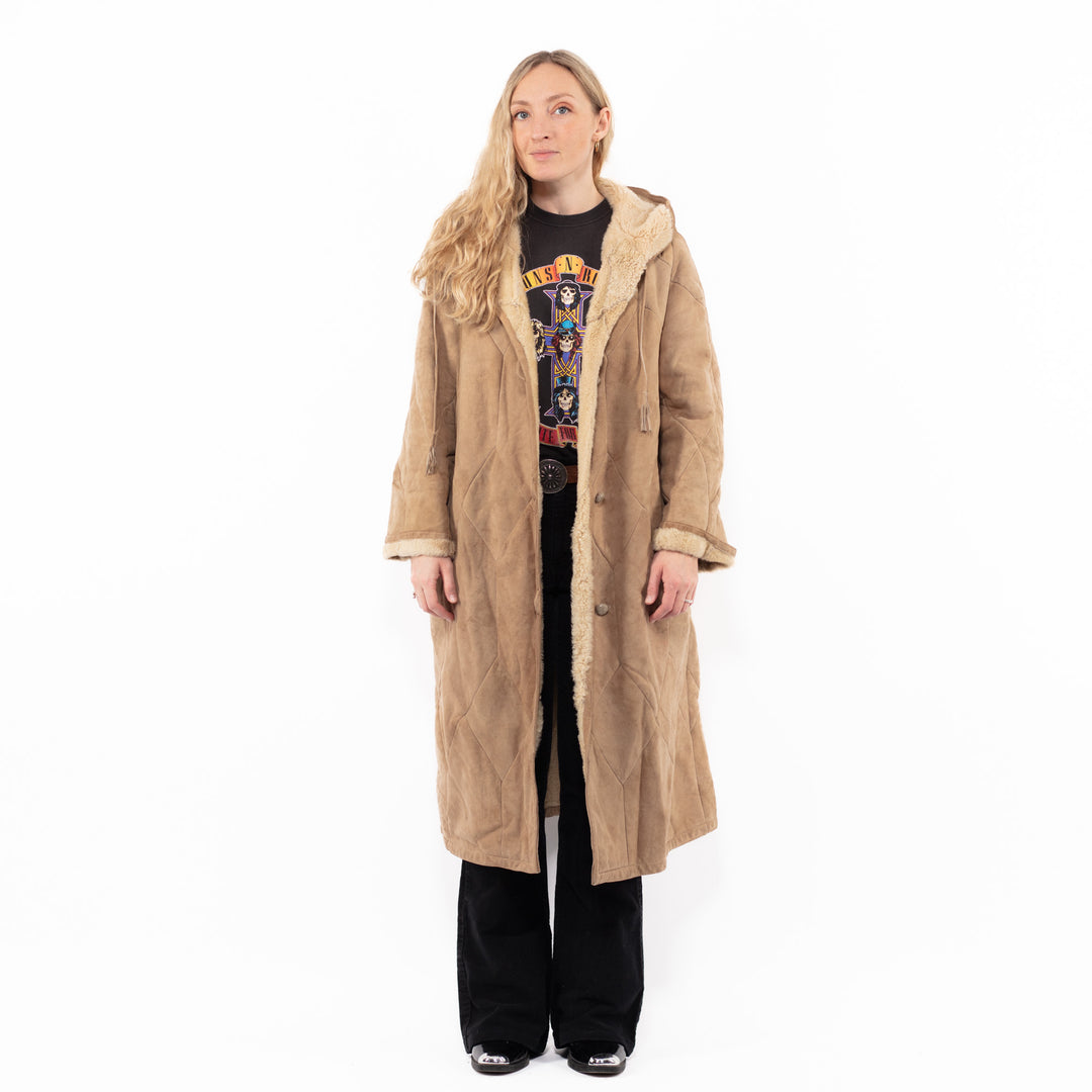 Vintage 80's Women Hooded Sheepskin Coat in Beige