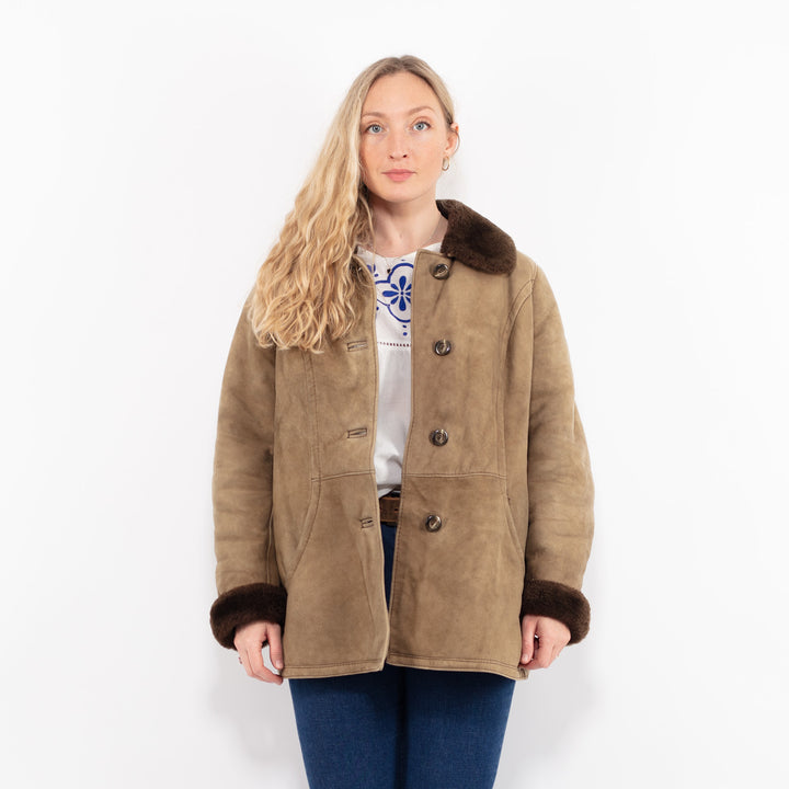 Vintage 70's Women Sheepskin Coat in BeigeA0982