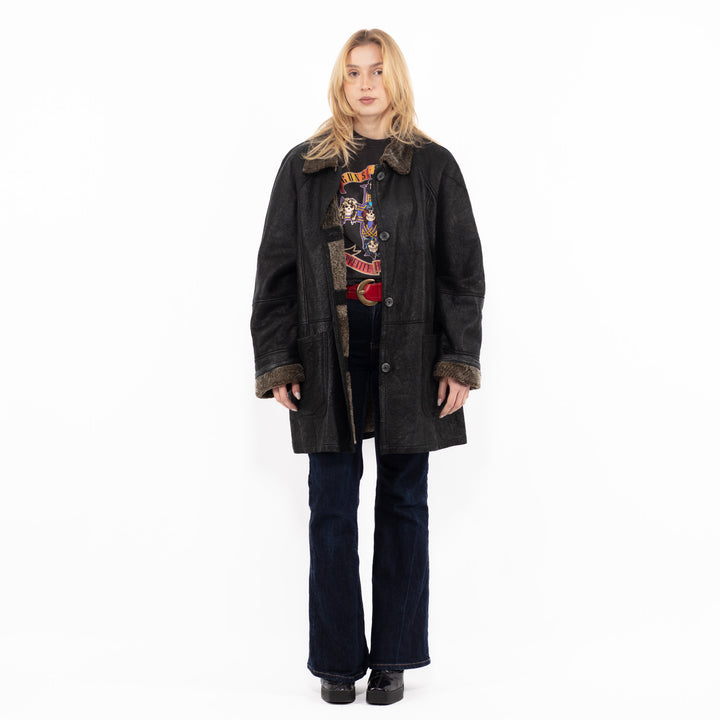 Vintage 90's Women Sheepskin Coat in BlackA1091
