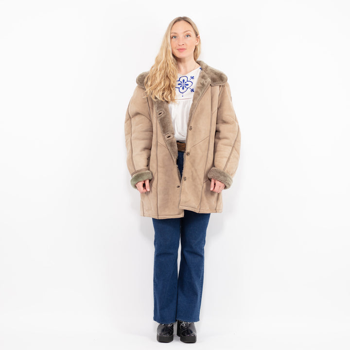 Vintage 90's Women Sheepskin Coat in BeigeA0990