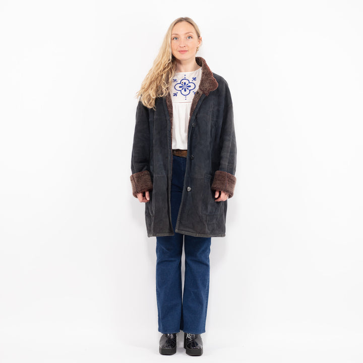Vintage 90's Women Sheepskin Coat in Black