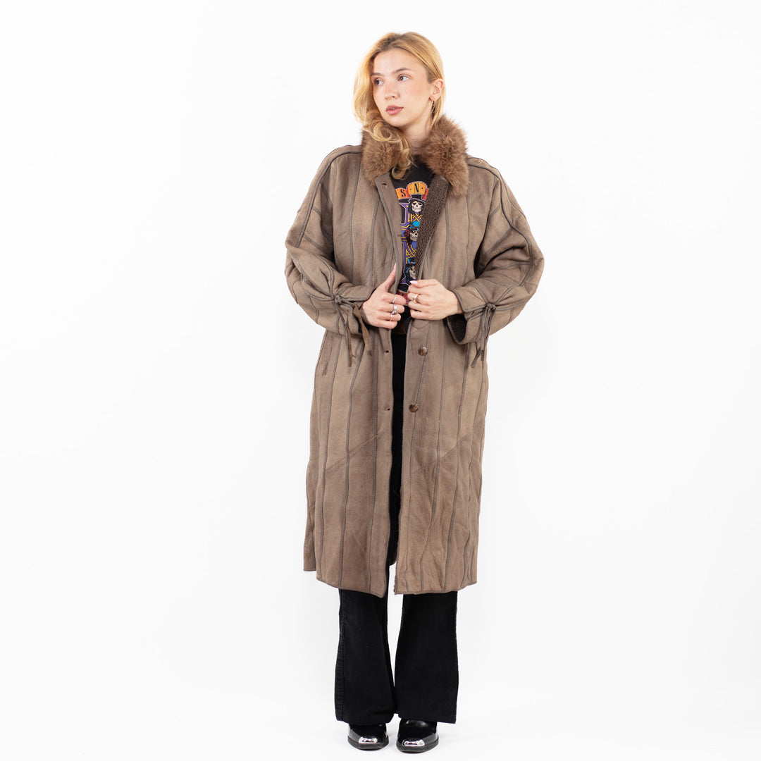 Vintage 80's Women Sheepskin Coat in BeigeA0156