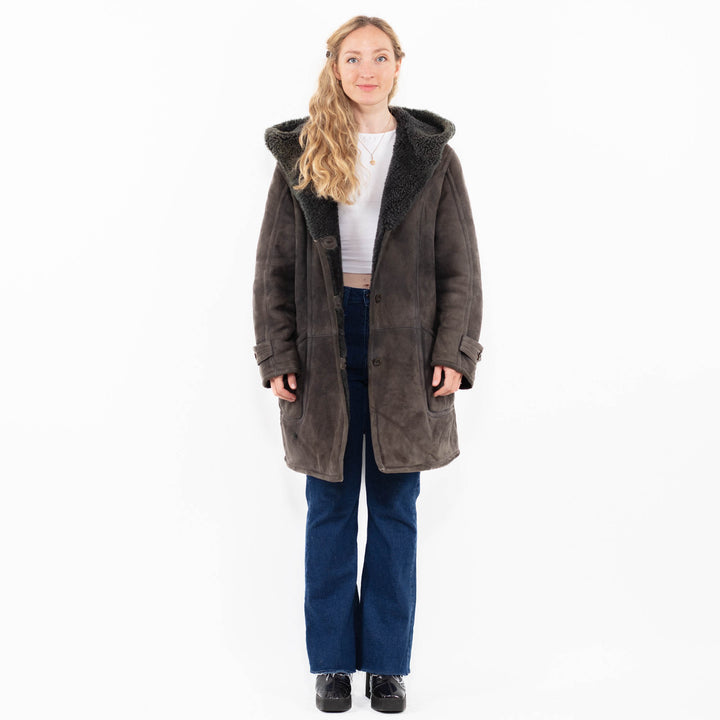 Vintage 90's Women Hooded Sheepskin Coat in Gray