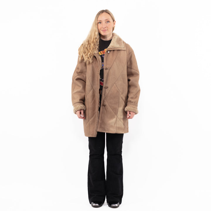 Vintage 80's Women Sheepskin Coat in BeigeA0898