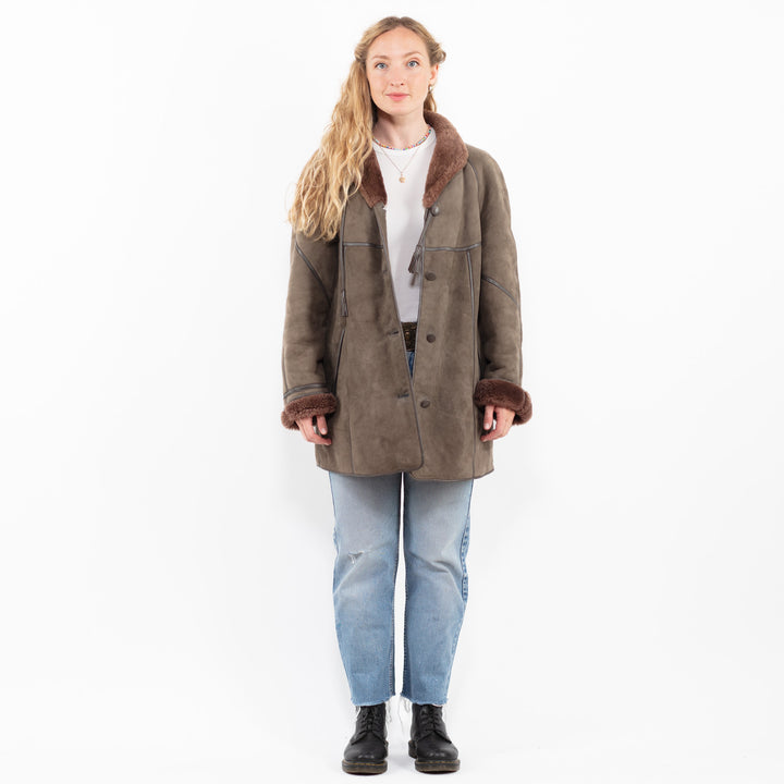Vintage 80's Women Sheepskin Coat in BeigeA0274