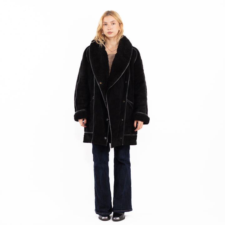 Vintage 90's Women Suede Sherpa Coat in Black
