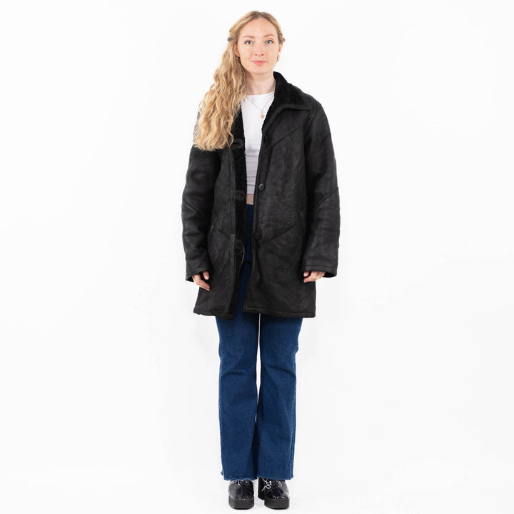 Vintage 90's Women Sheepskin Coat in Black
