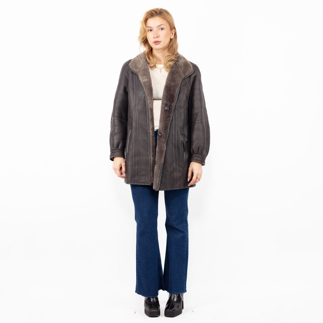 Vintage 90's Women Reversible Sheepskin Coat in Brown