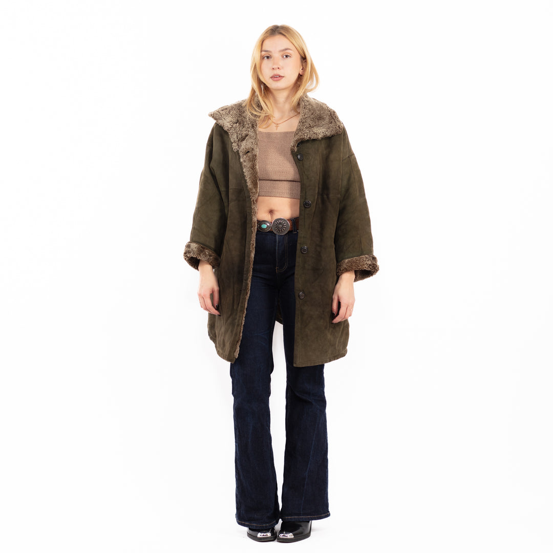 Vintage 90's Women Hooded Sheepskin Coat in Green