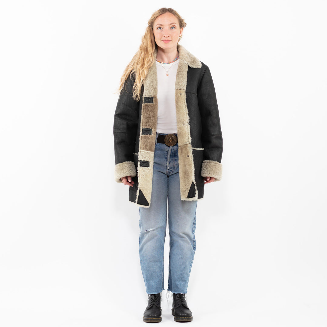 Vintage 90's Women Sheepskin Coat in BlackA0284