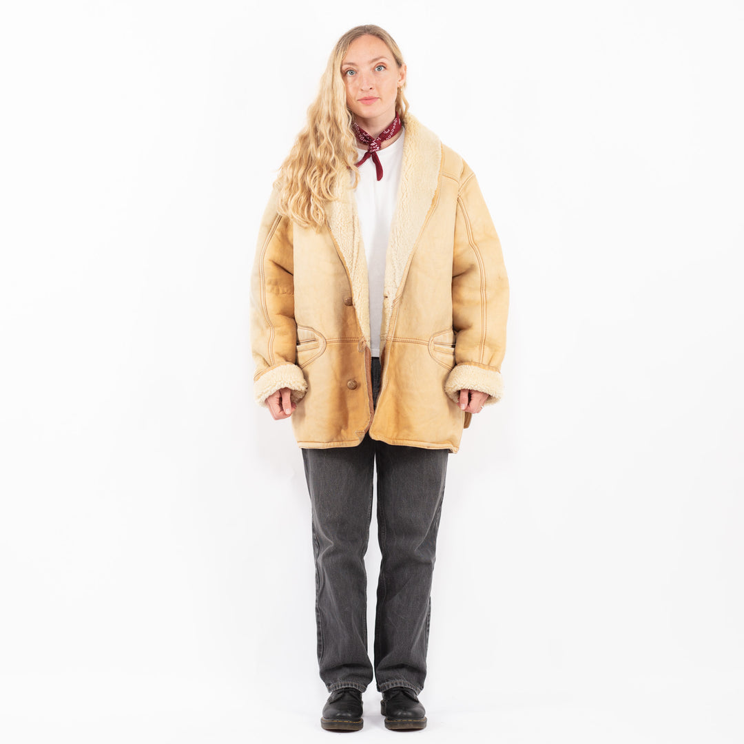 Vintage 80's Women Sheepskin Coat in BeigeA0631