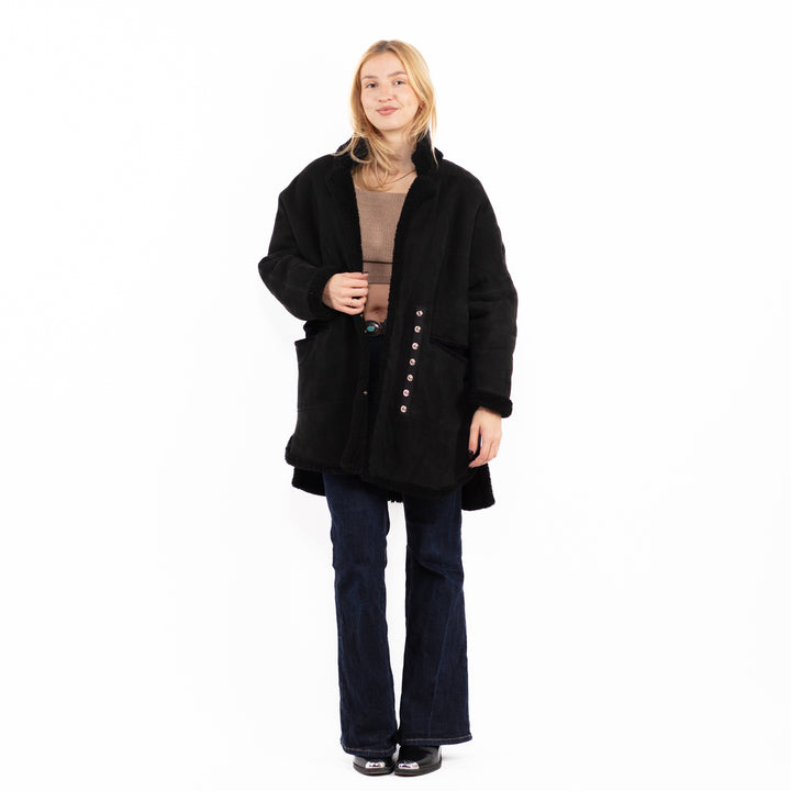Vintage 90's Women Sheepskin Coat in Black