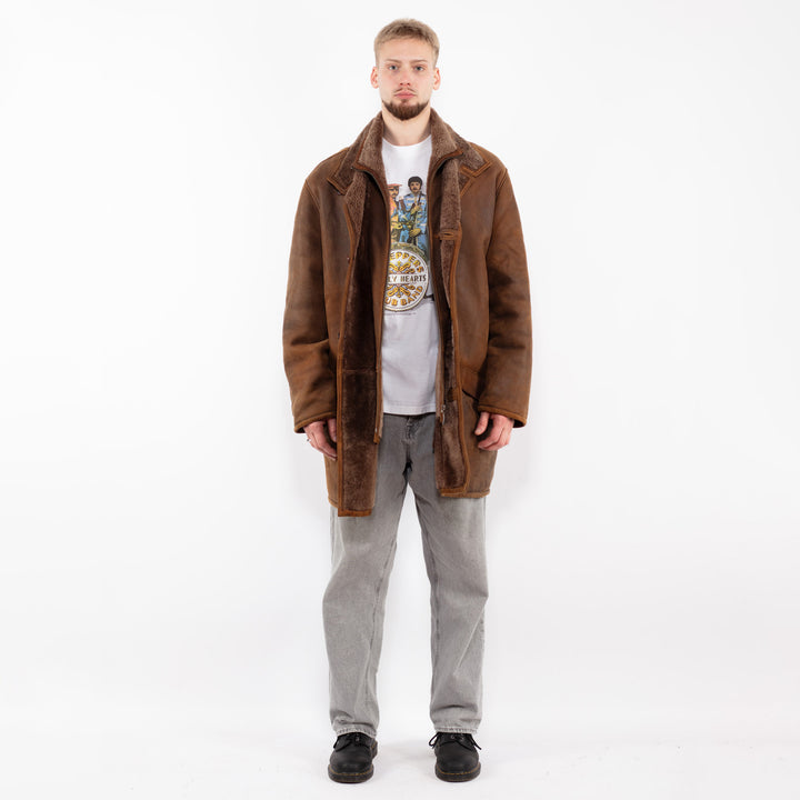 Vintage 90's Men Oversized Sheepskin Coat in Brown