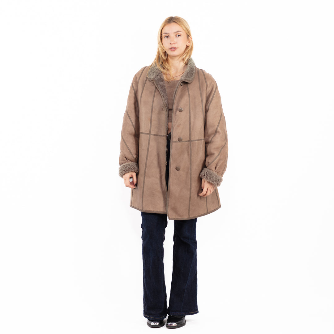 Vintage 80's Women Sheepskin Coat in Beige