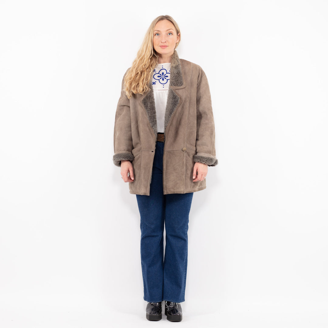 Vintage 80's Women Sheepskin Coat in GrayA1027