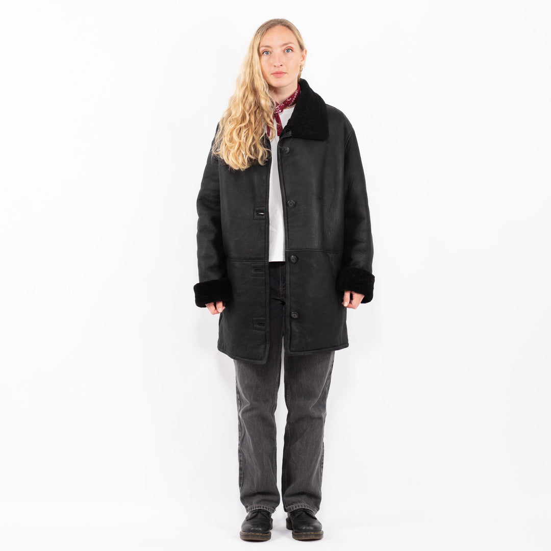 Vintage 90's Women Sheepskin Coat in BlackA0644
