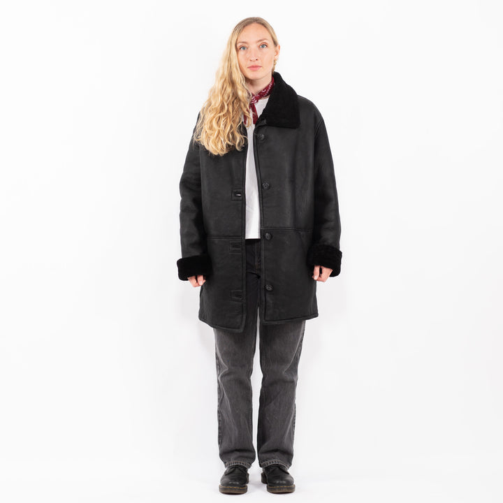 Vintage 90's Women Sheepskin Coat in BlackA0644