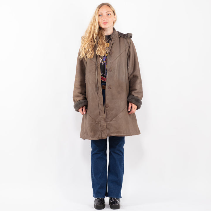 Vintage 90's Women Hooded Sheepskin Coat in Brown