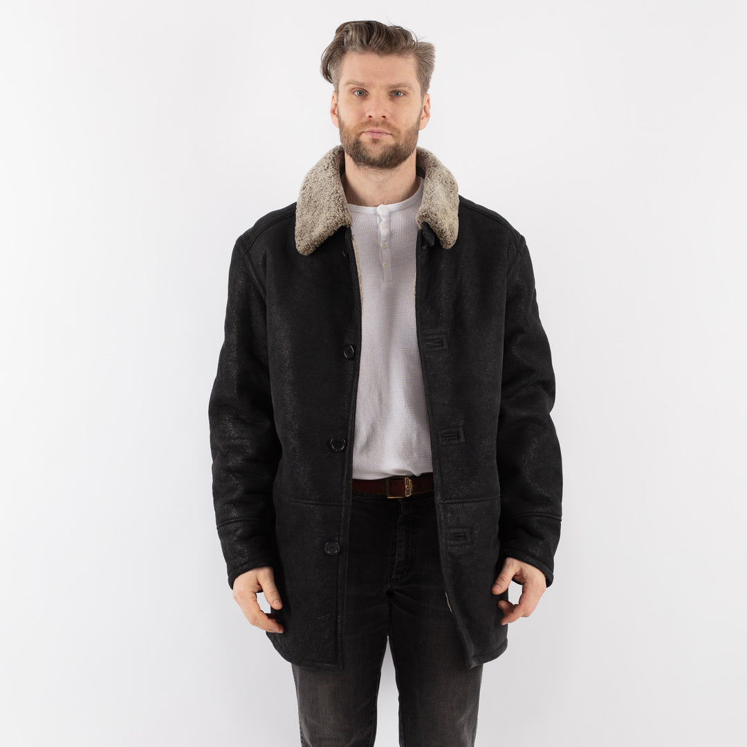 Vintage 90's Men Sheepskin Coat in BlackZ1000