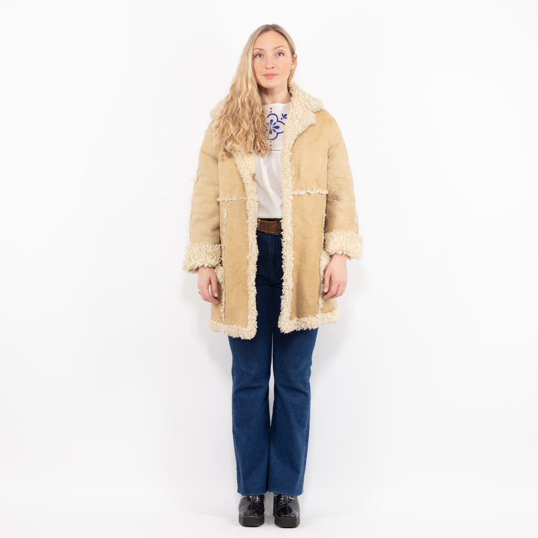 Vintage 70's Women Sheepskin Coat in BeigeA1036