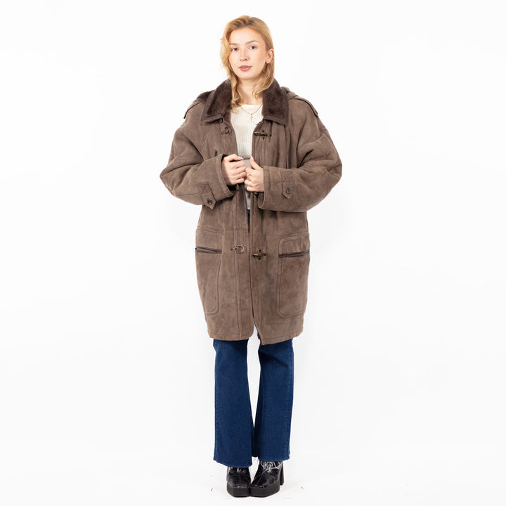 Vintage 90's Women Hooded Sheepskin Coat in Brown