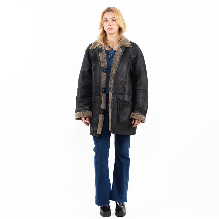 Vintage 90's Women Sheepskin Coat in Black