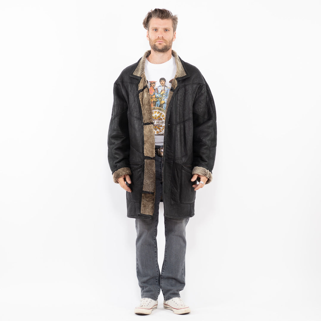 Vintage 90's Men Sheepskin Coat in BlackZ1973