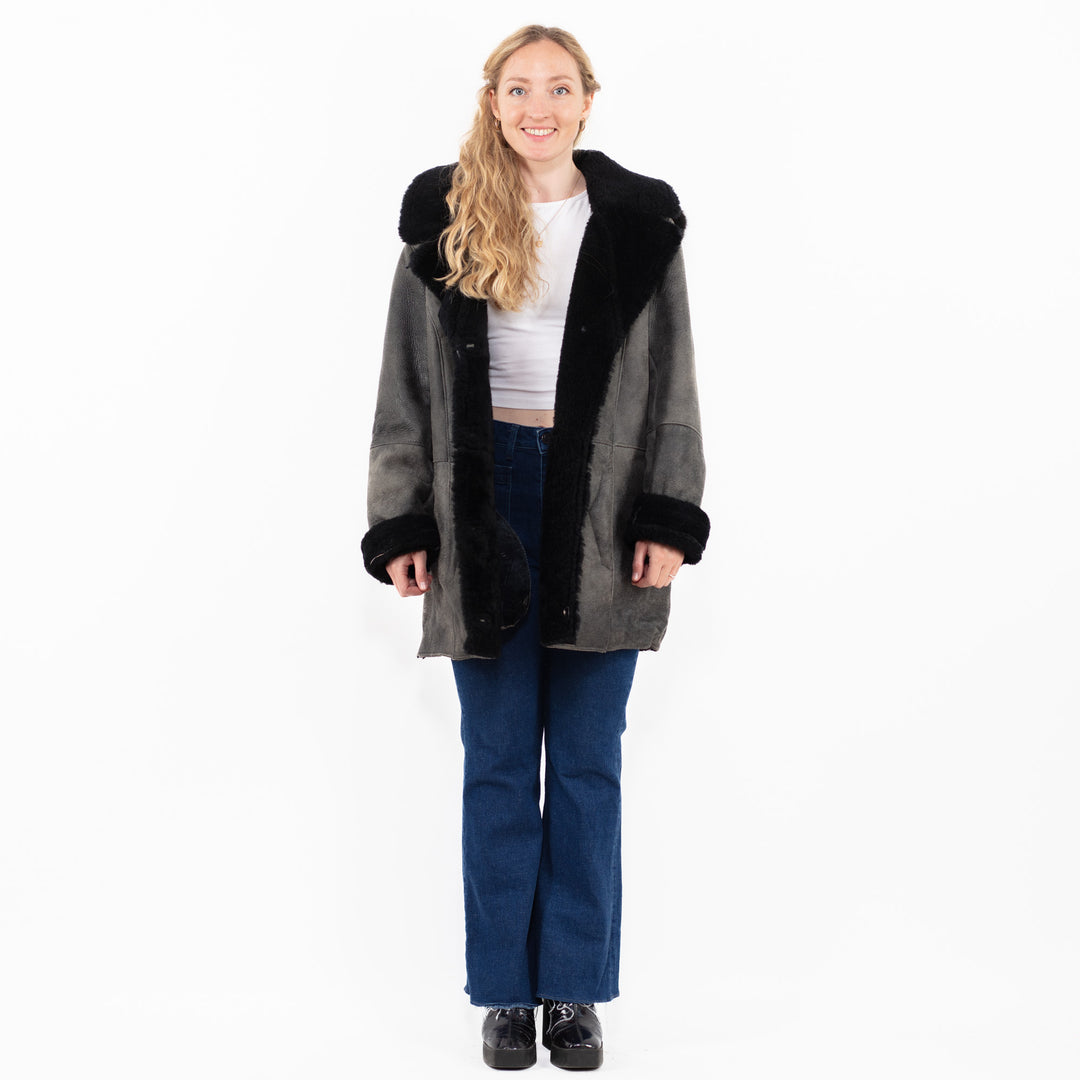 Vintage 90's Women Sheepskin Coat in GrayA0009
