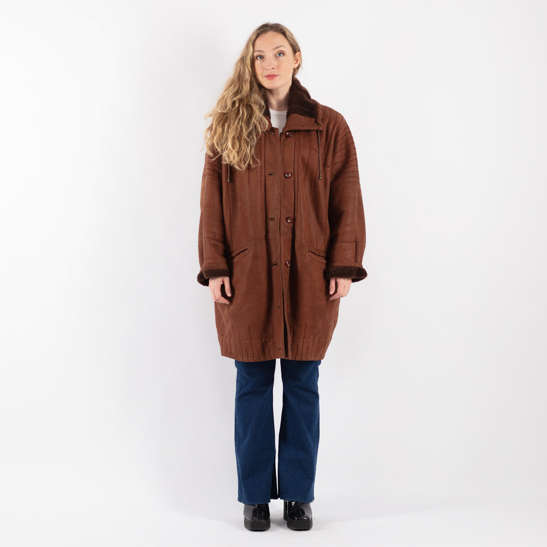 Vintage 90's Women Sheepskin Coat in Brown