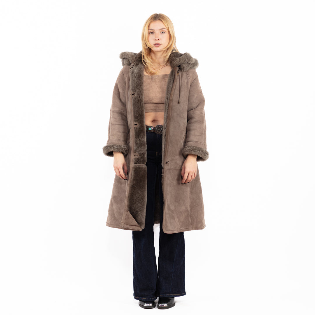 Vintage 90's Women Sheepskin Coat in BeigeA0770