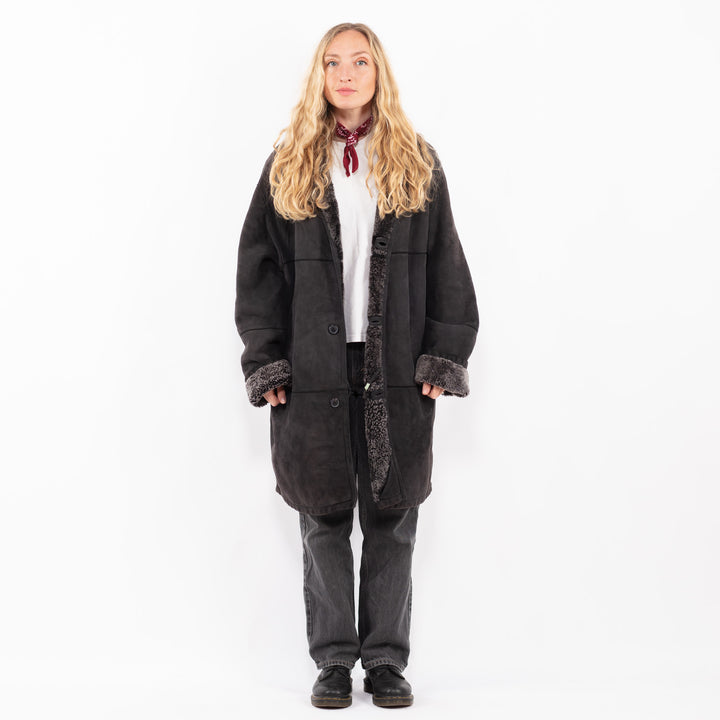 Vintage 90's Women Oversized Sheepskin Coat in Gray
