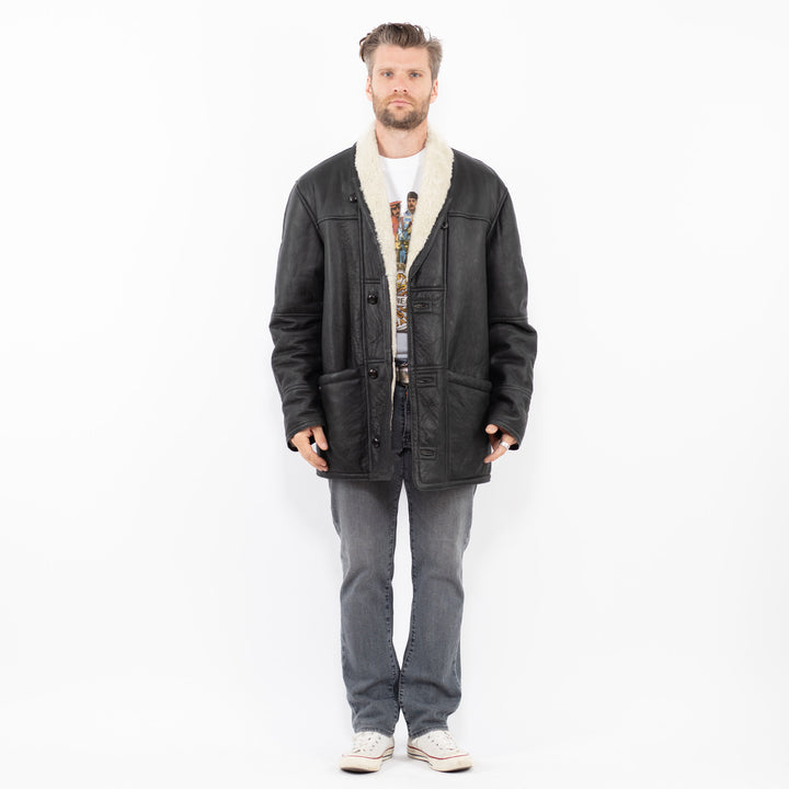 Vintage 90's Men Sheepskin Coat in BlackZ1989