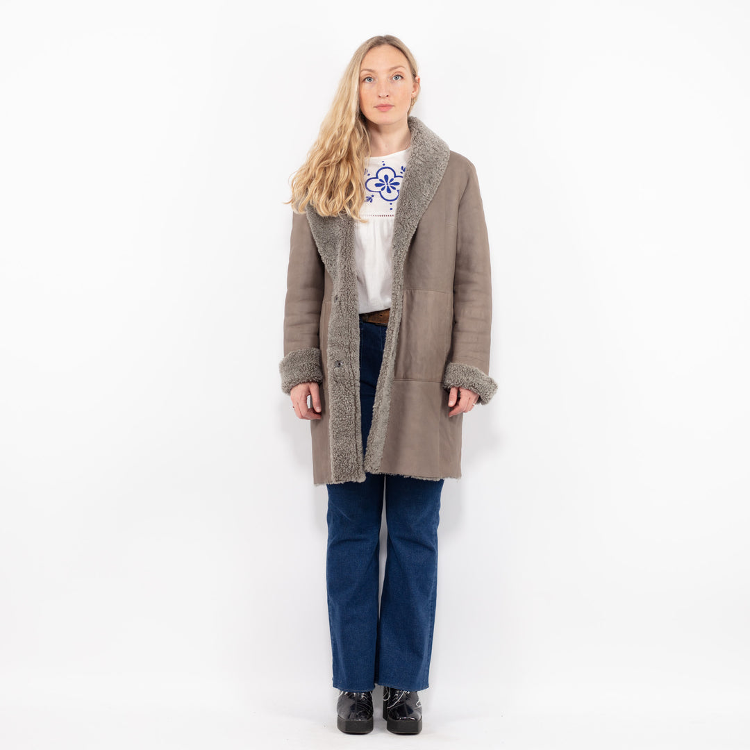 Vintage 90's Women Sheepskin Coat in GrayA1057