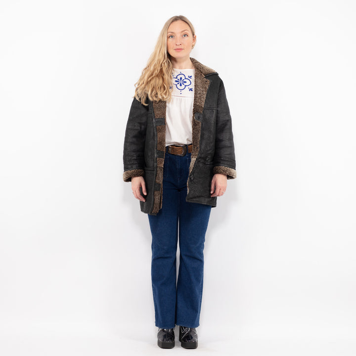 Vintage 90's Women Sheepskin Coat in BlackA1061