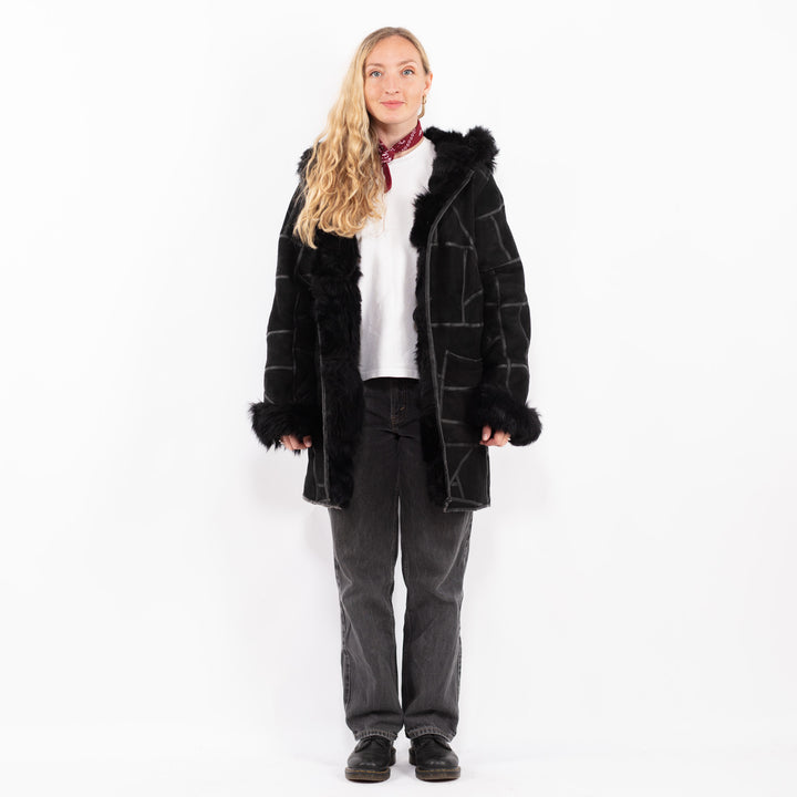 Vintage 90's Women Sheepskin Coat in BlackA0679