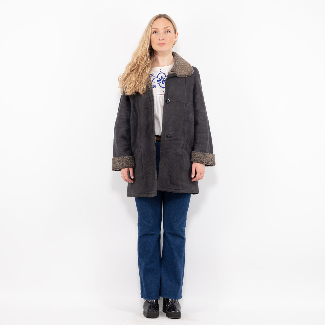Vintage 90's Women Sheepskin Coat in GrayA1067