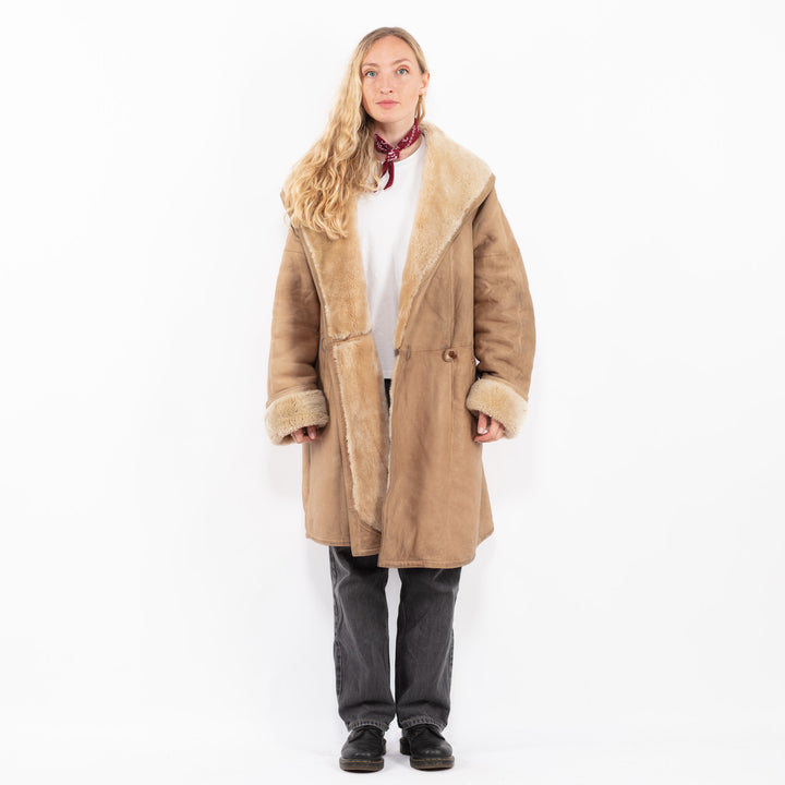 Vintage 90's Women Sheepskin Coat in BeigeA0681