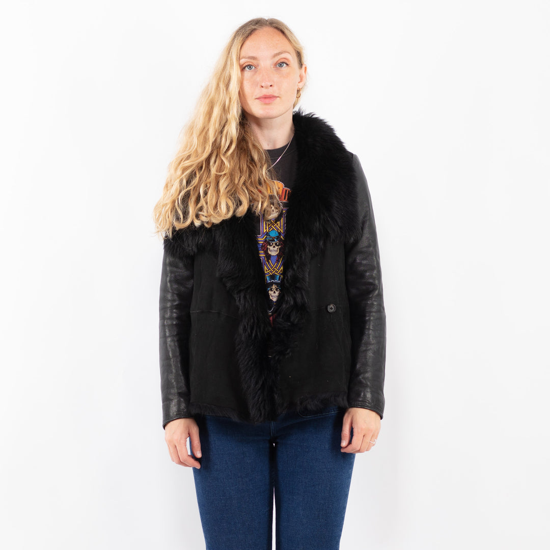 Vintage 90's Women Sheepskin Jacket in BlackA0441