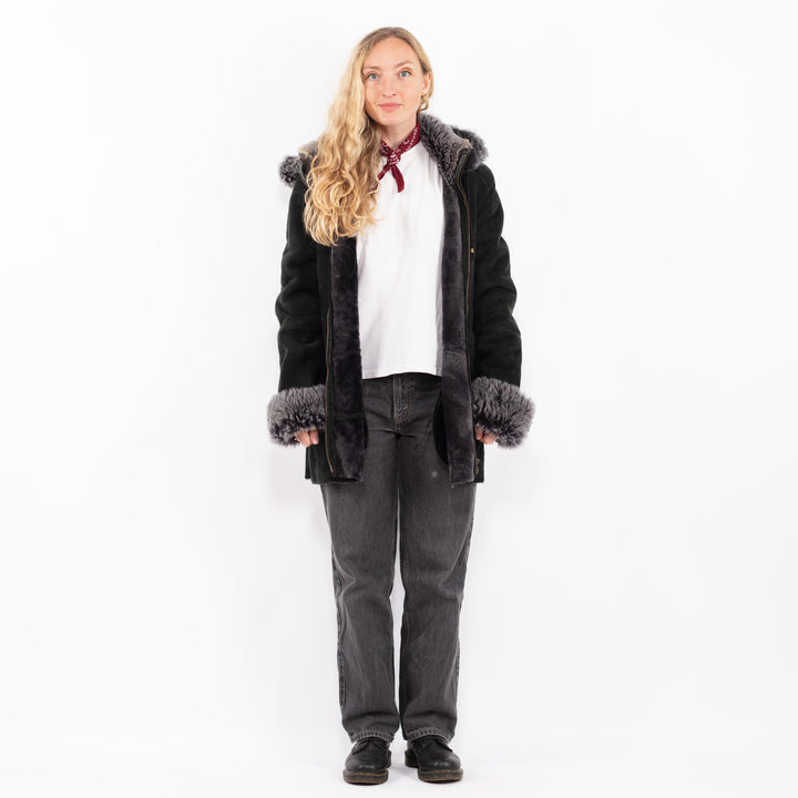 Vintage 90's Women Sheepskin Coat in BlackA0691