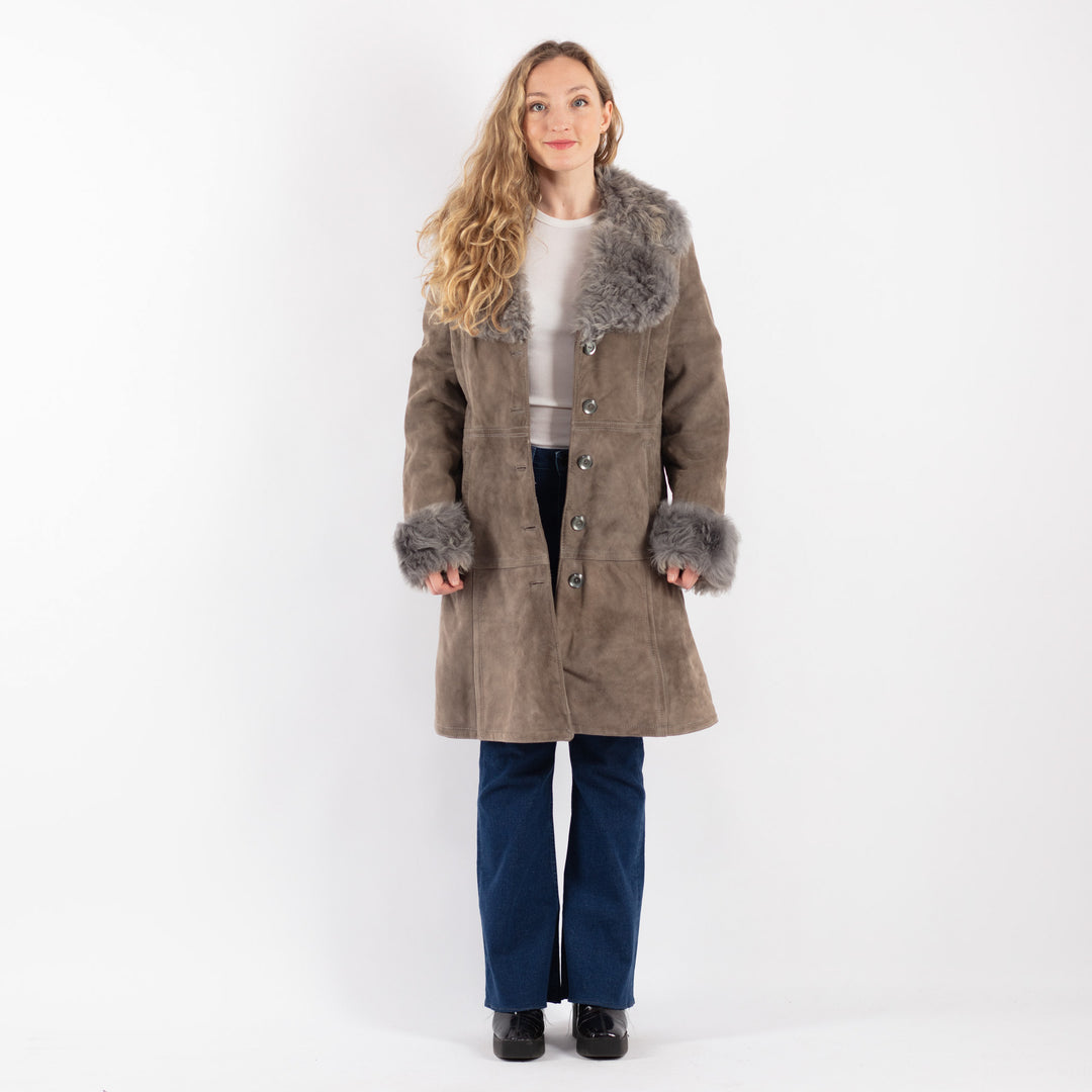 Vintage 70's Women Sheepskin Coat in Beige