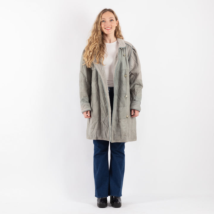 Vintage 90's Women Sheepskin in Gray