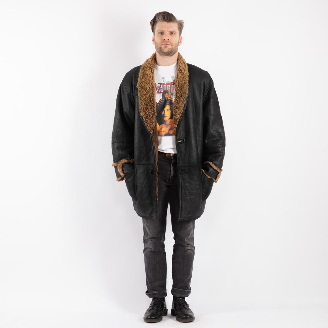 Vintage 90's Men Sheepskin Coat in BlackZ485