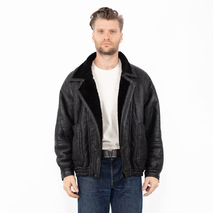 Vintage 90's Men Sheepskin Jacket in BlackZ2620