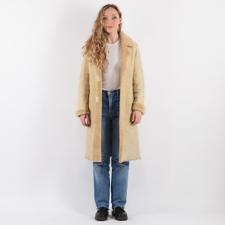 Vintage 90's Women Sheepskin Coat in Beige